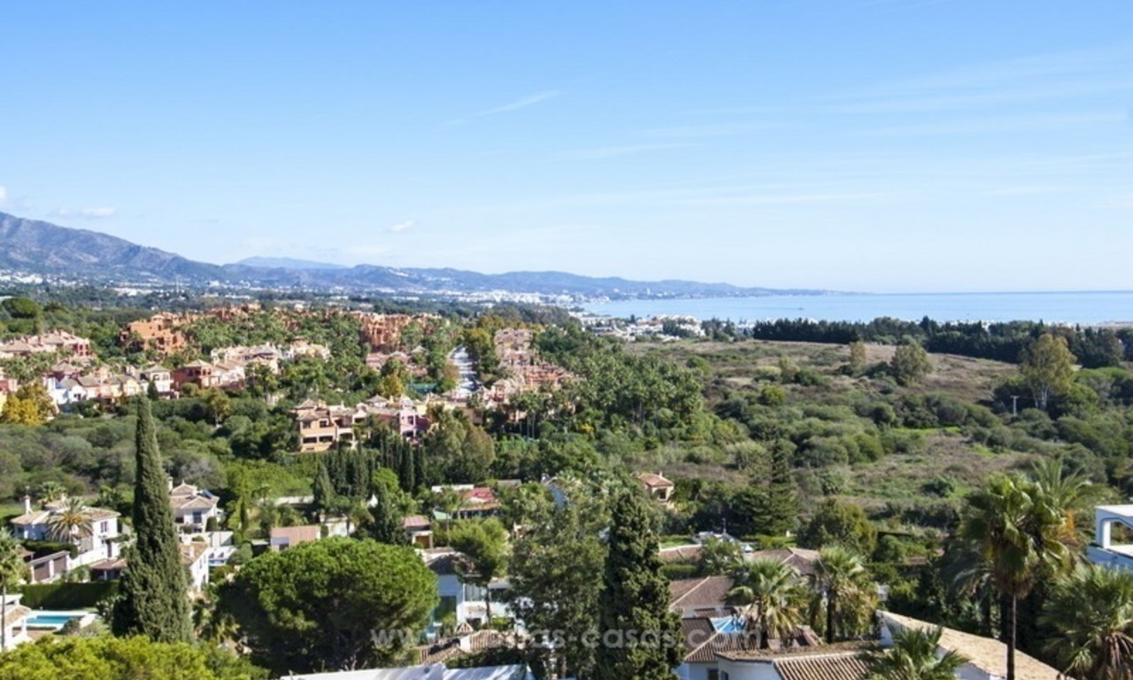 Spacious apartment for sale in a great location in Nueva Andalucia in Marbella, close to Puerto Banus 0