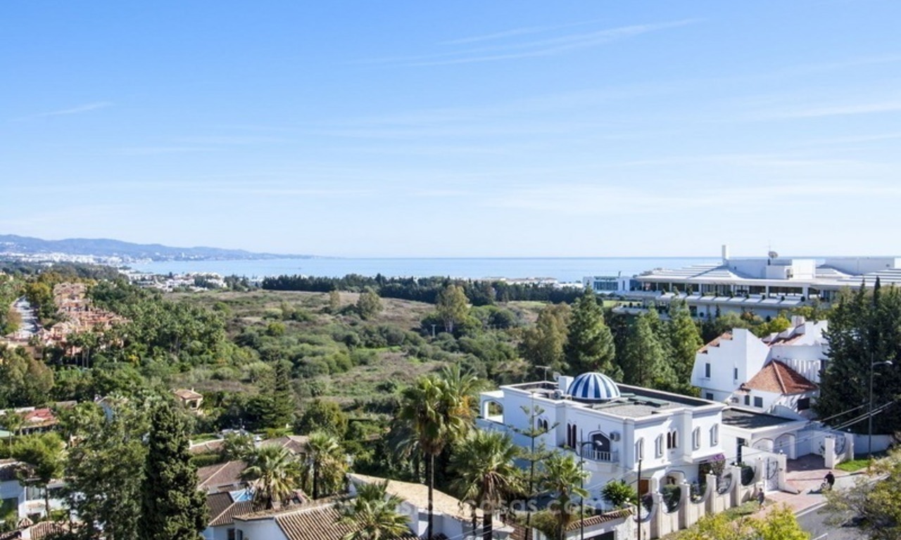 Spacious apartment for sale in a great location in Nueva Andalucia in Marbella, close to Puerto Banus 1