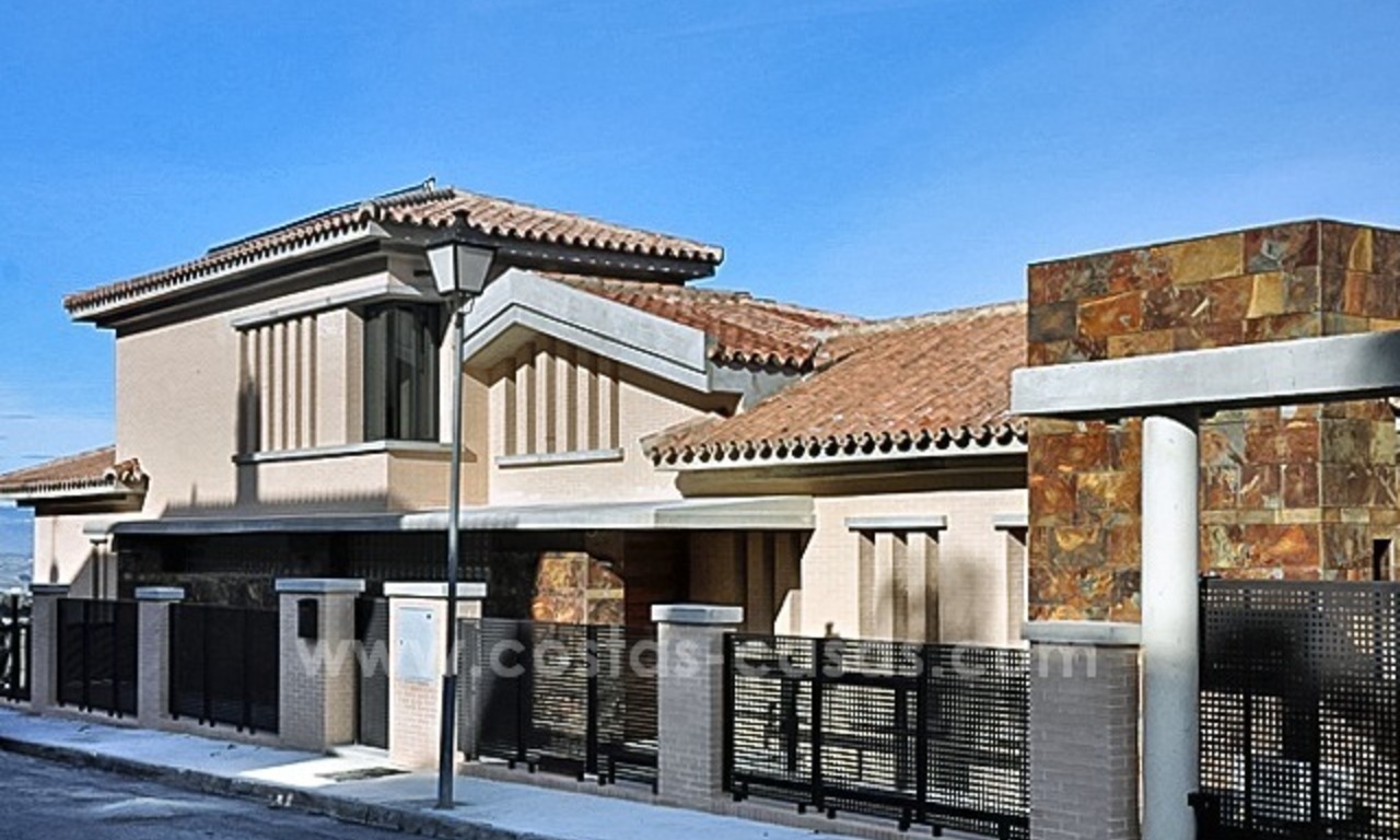Spectacular contemporary country villa for sale on the Costa del Sol, near Malaga 1