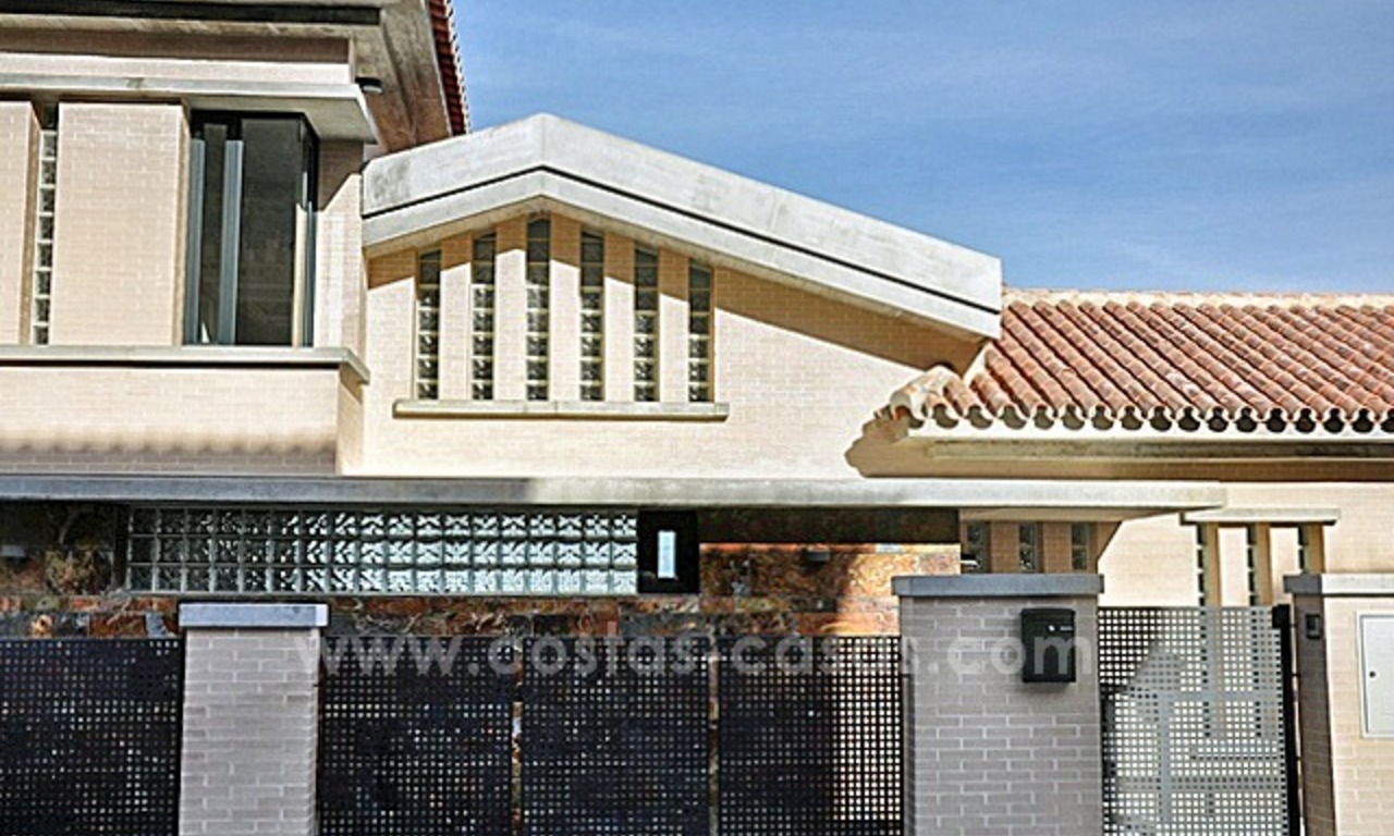 Spectacular contemporary country villa for sale on the Costa del Sol, near Malaga 2