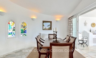 Stylish villa in perfect condition for sale on the Golden Mile, Marbella 5