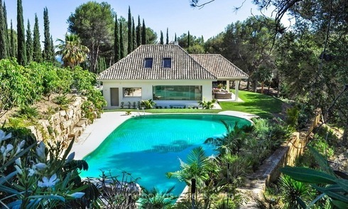 New frontline golf contemporary luxury villa for sale in East Marbella 