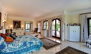 Luxury villa for sale, front line golf, in Marbella East 25