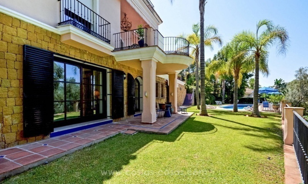 Luxury villa for sale, front line golf, in Marbella East 4