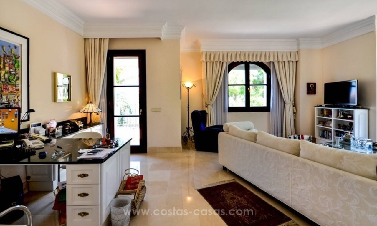 Luxury villa for sale, front line golf, in Marbella East 36