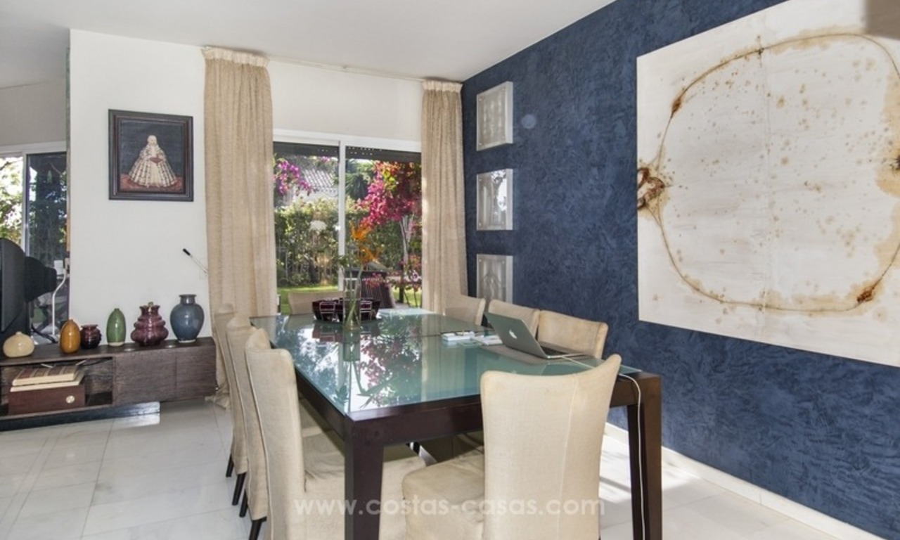 Spacious ground floor apartment for sale on The Golden Mile, Marbella 6