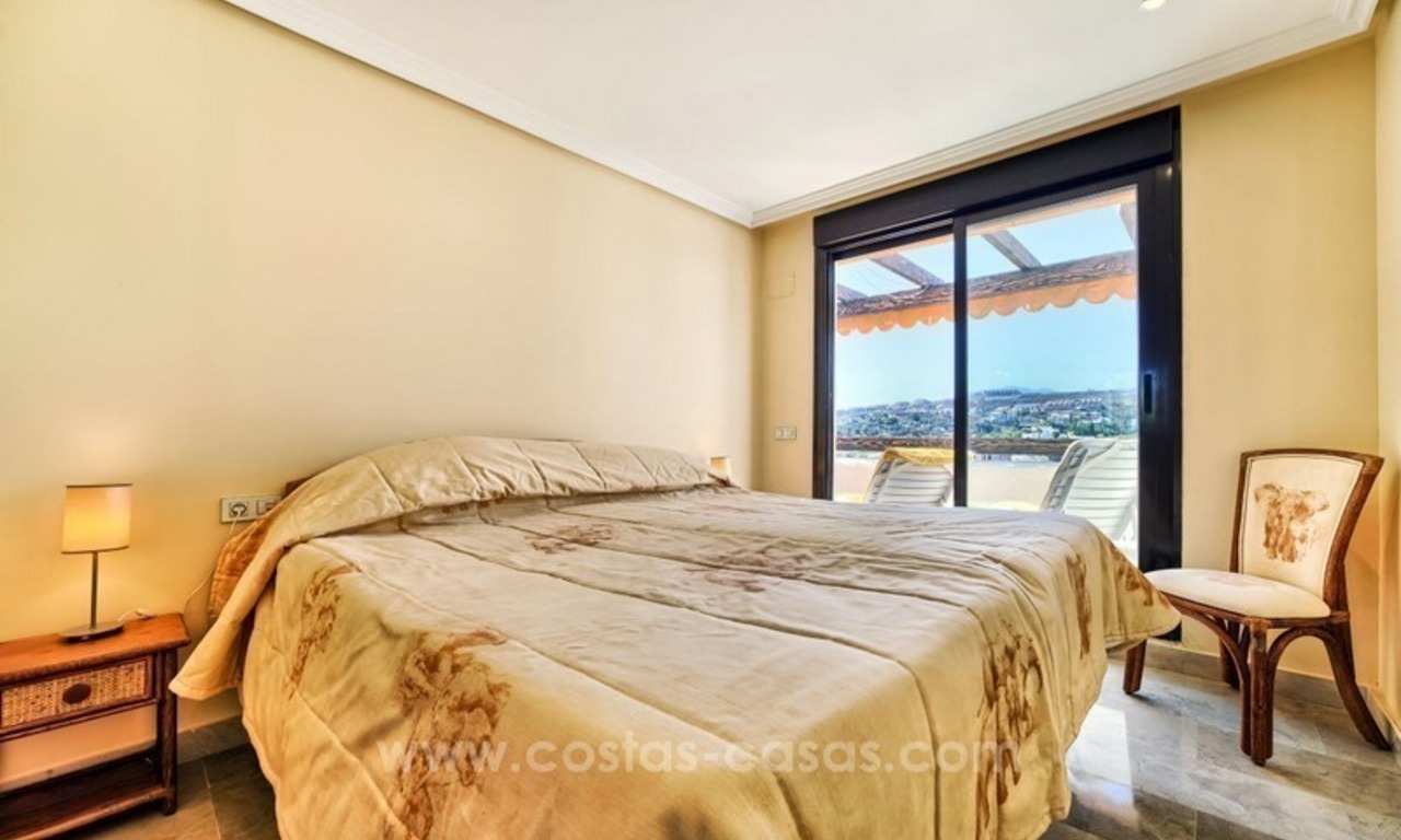 Luxury top floor apartment for sale in Benahavis, Marbella 12