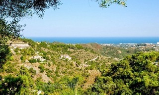 Charming villa for sale with excellent sea views in El Madroñal, Benahavis - Marbella 4