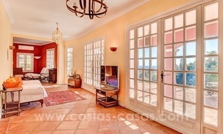 Charming villa for sale with excellent sea views in El Madroñal, Benahavis - Marbella 15