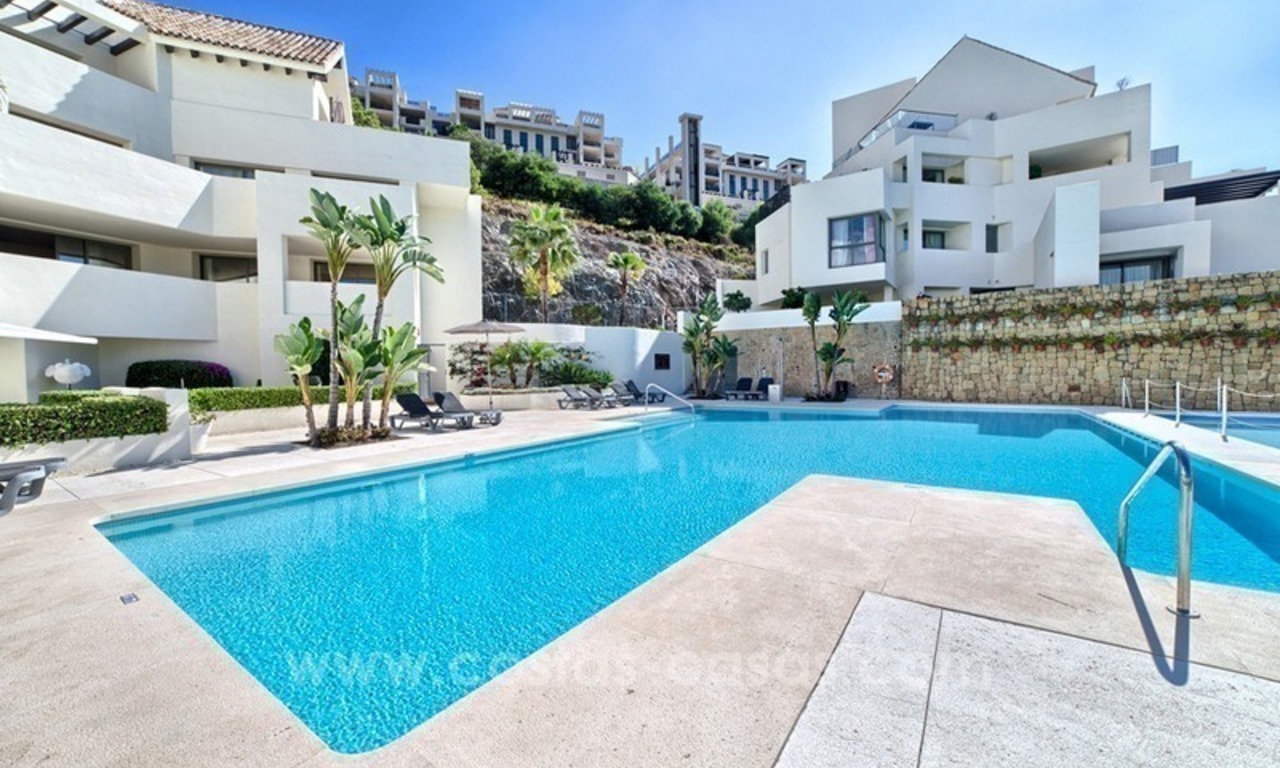 Modern luxury frontline golf ground floor apartment in a 5-star golf resort for sale in Benahavis - Marbella 13