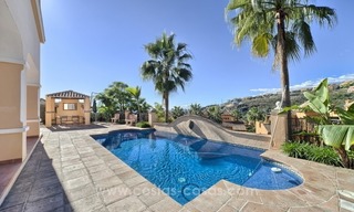 Spacious, quality villa for sale with sea views in Benahavis - Marbella 2