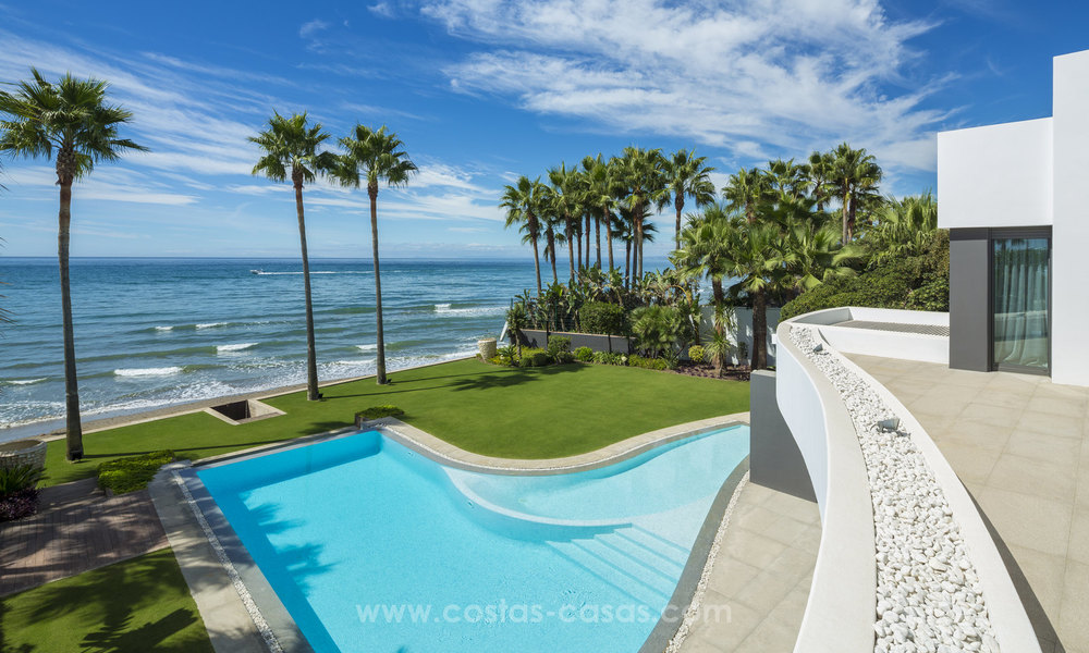 Modern Frontline beach villa for sale on the East of Marbella 14976