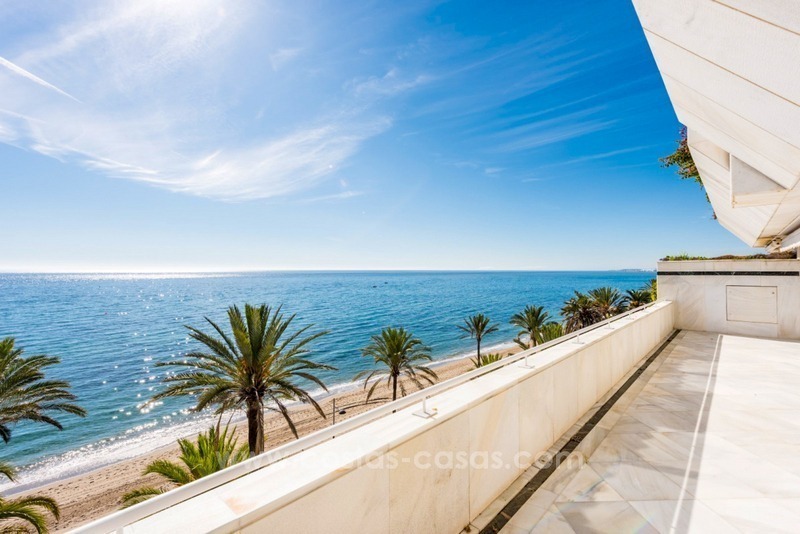 Exclusive upmarket frontline beach apartment for sale in Marbella center