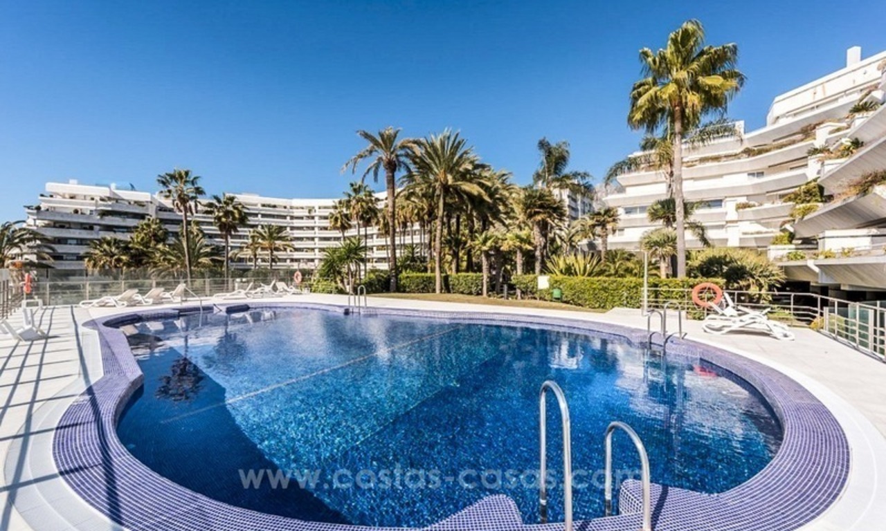 Exclusive upmarket frontline beach apartment for sale in Marbella center 5