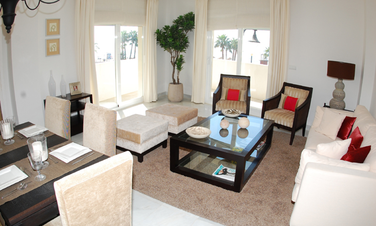 Modern beachfront apartment for sale, on the boulevard in the centre of Estepona 7