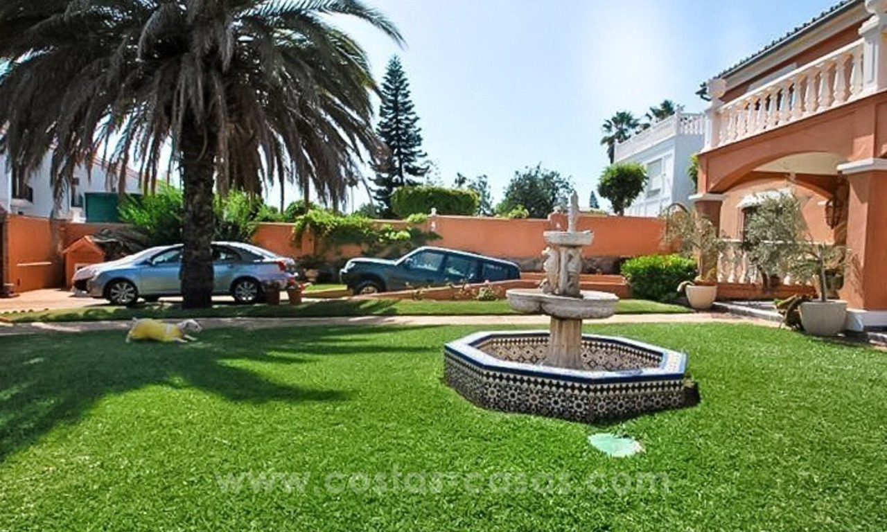 Bargain!! Detached villa for sale in Marbella center 2