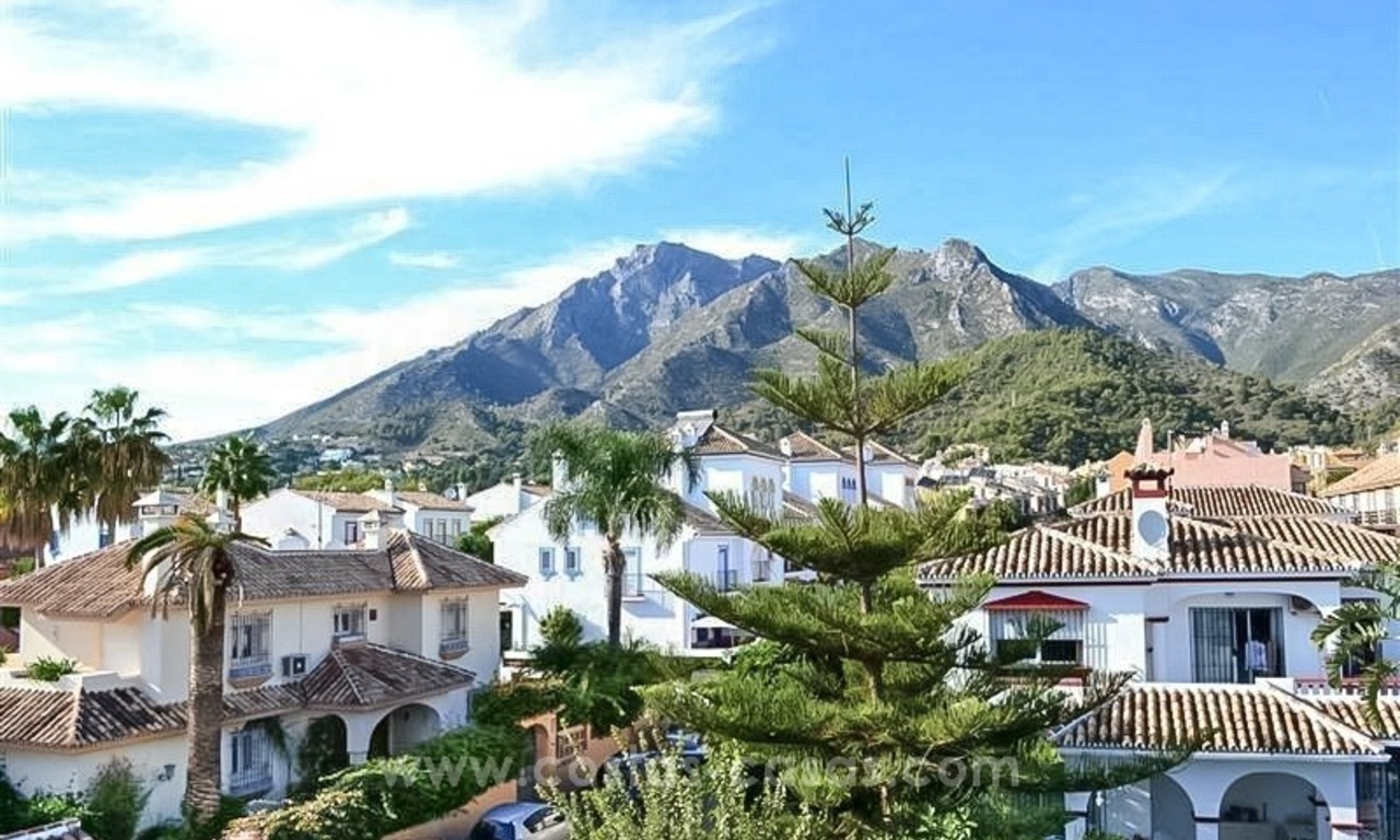 Cozy, partly renovated villa for sale in Marbella town 1