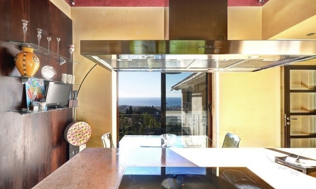 Luxury villa with sea views for sale near Marbella town 8