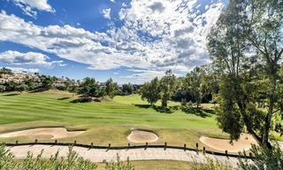 Modern renovated frontline golf villa for sale in Benahavis - Marbella 7