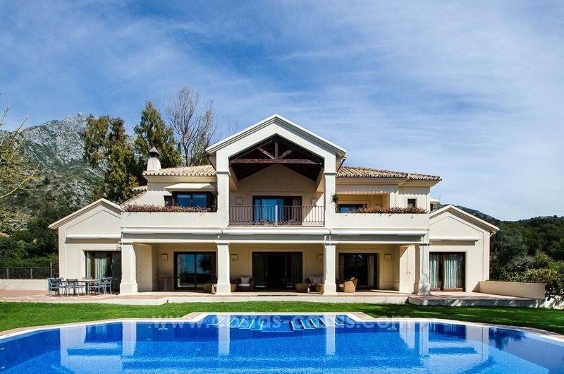 Modern Andalusian style luxury villa for sale on the Golden Mile, Marbella