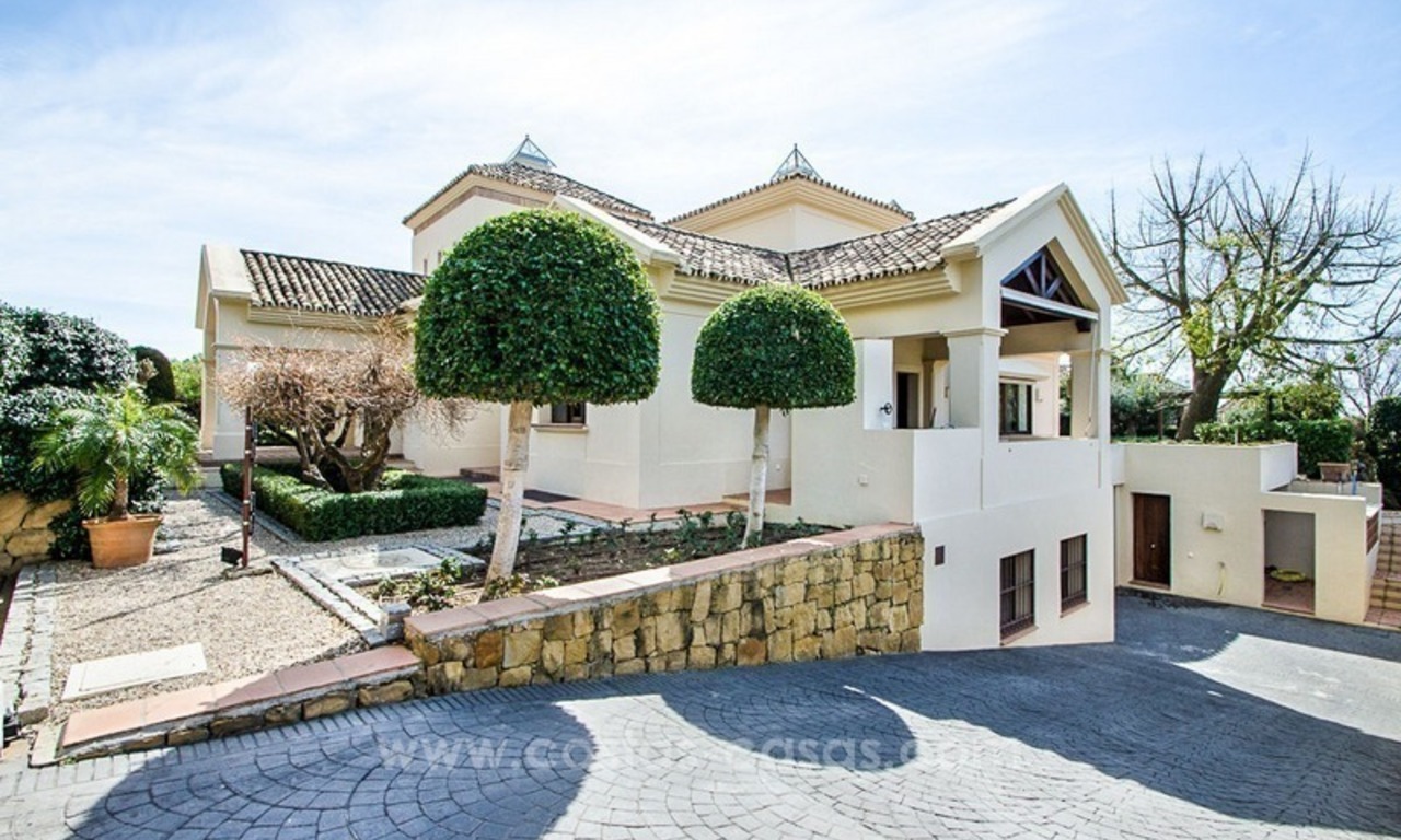 Modern Andalusian style luxury villa for sale on the Golden Mile, Marbella 3
