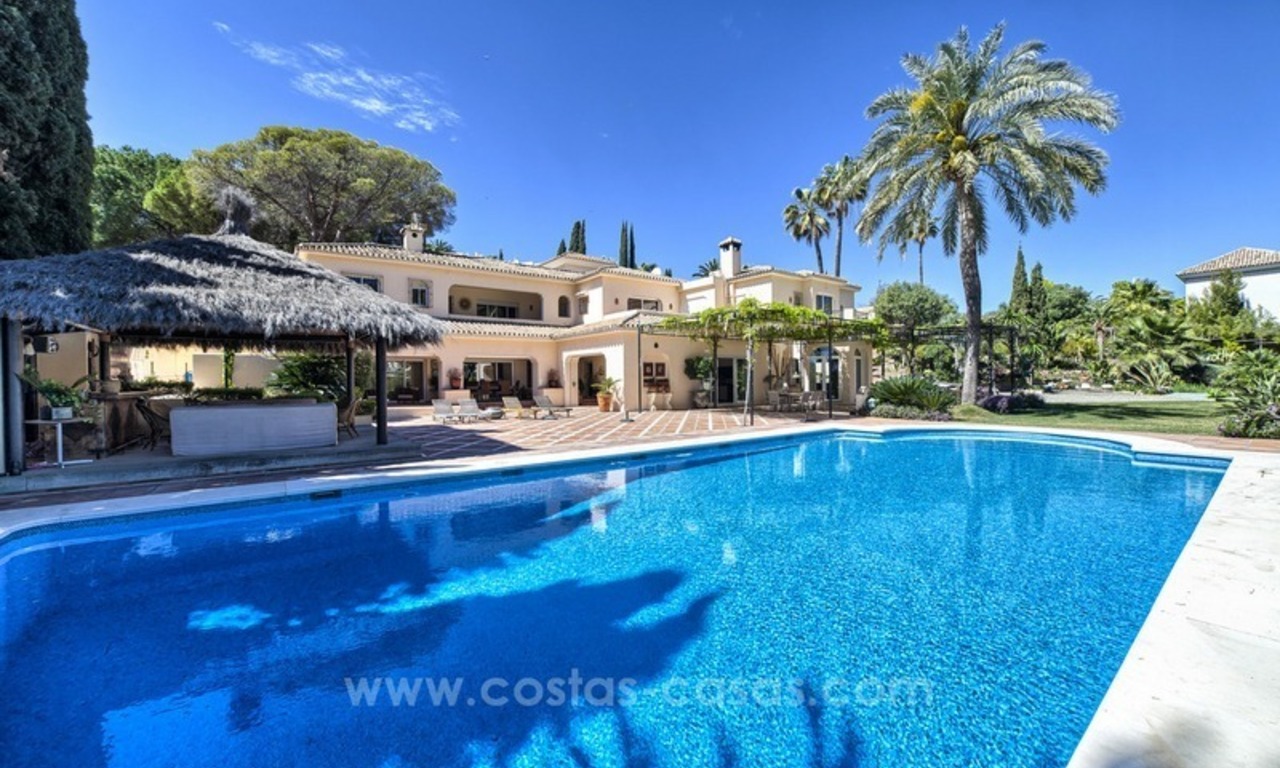 Exclusive frontline golf villa for sale, first line Golf, Nueva Andalucia, Marbella 4
