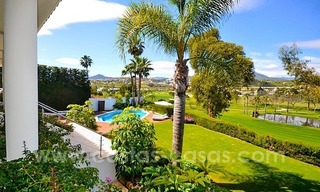 Brand-new contemporary frontline golf villa for sale in Nueva Andalucía, Marbella 3