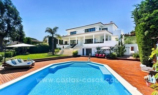 Brand-new contemporary frontline golf villa for sale in Nueva Andalucía, Marbella 1