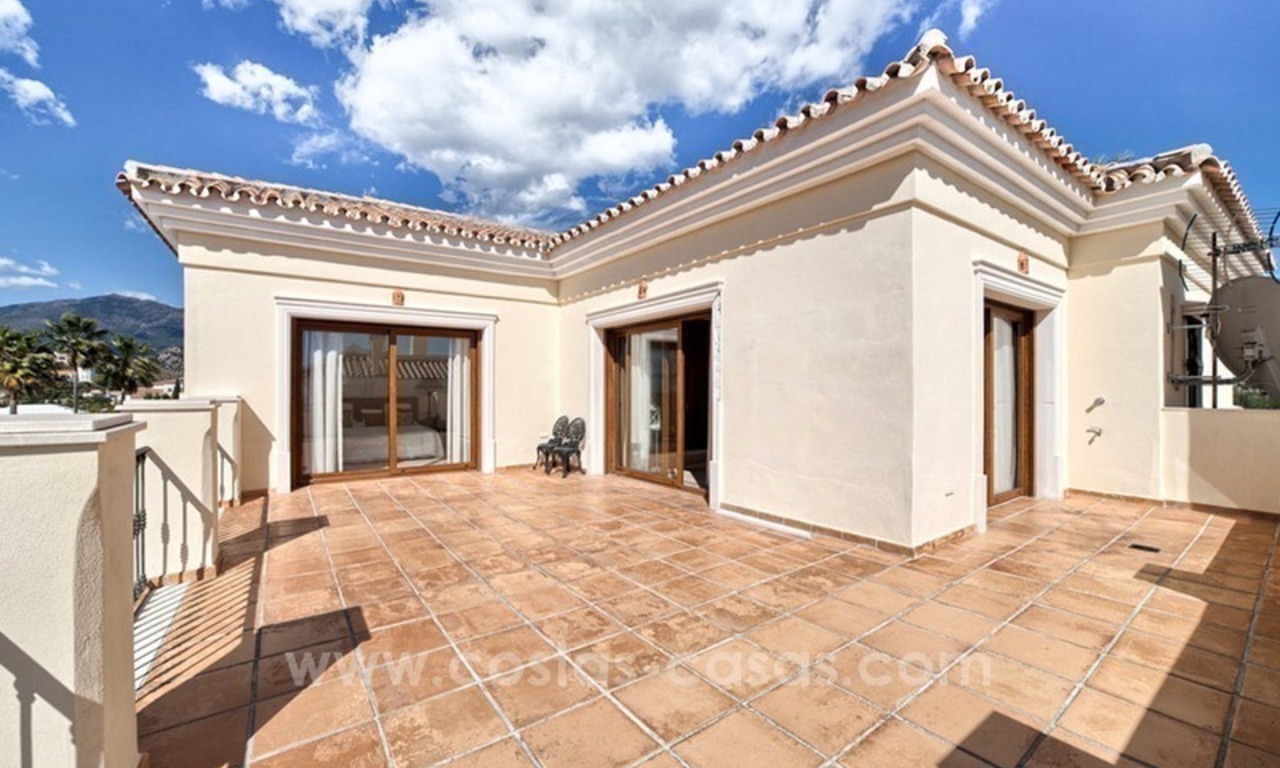 Luxury villa for sale with sea views in Benahavis, Marbella 21