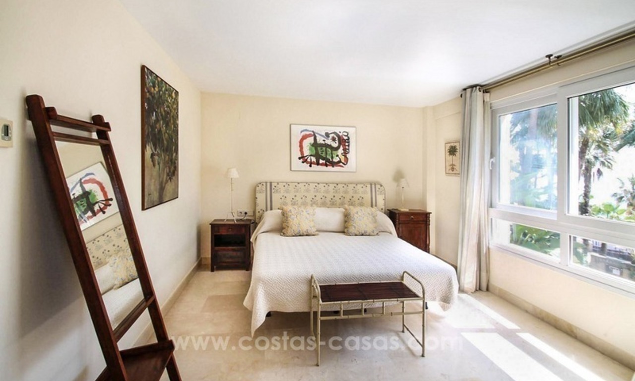 Beachfront apartment for sale, frontline Golden Mile - Marbella 15