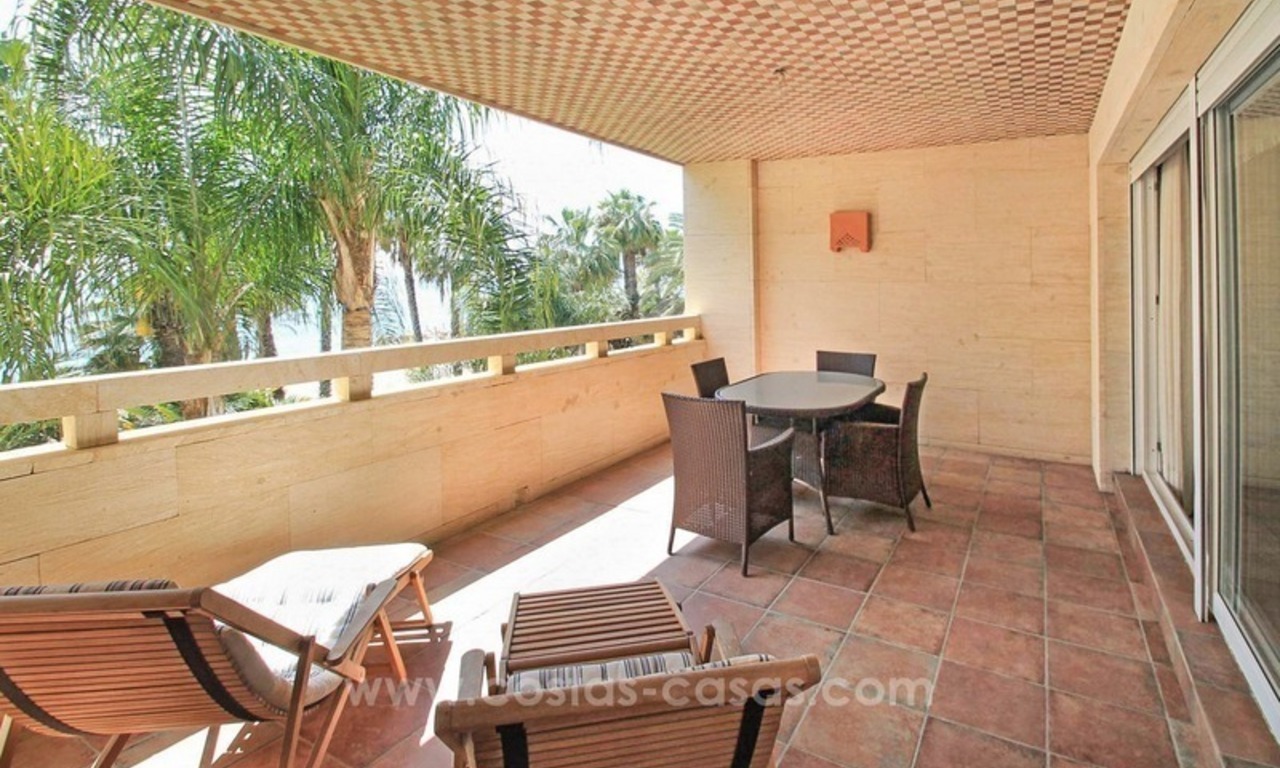 Beachfront apartment for sale, frontline Golden Mile - Marbella 7