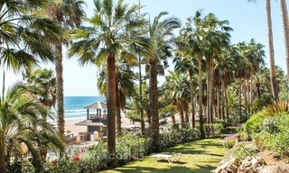 Beachfront apartment for sale, frontline Golden Mile - Marbella 2