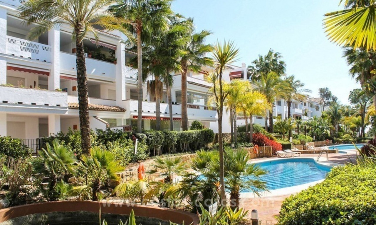 Beachfront apartment for sale, frontline Golden Mile - Marbella 5