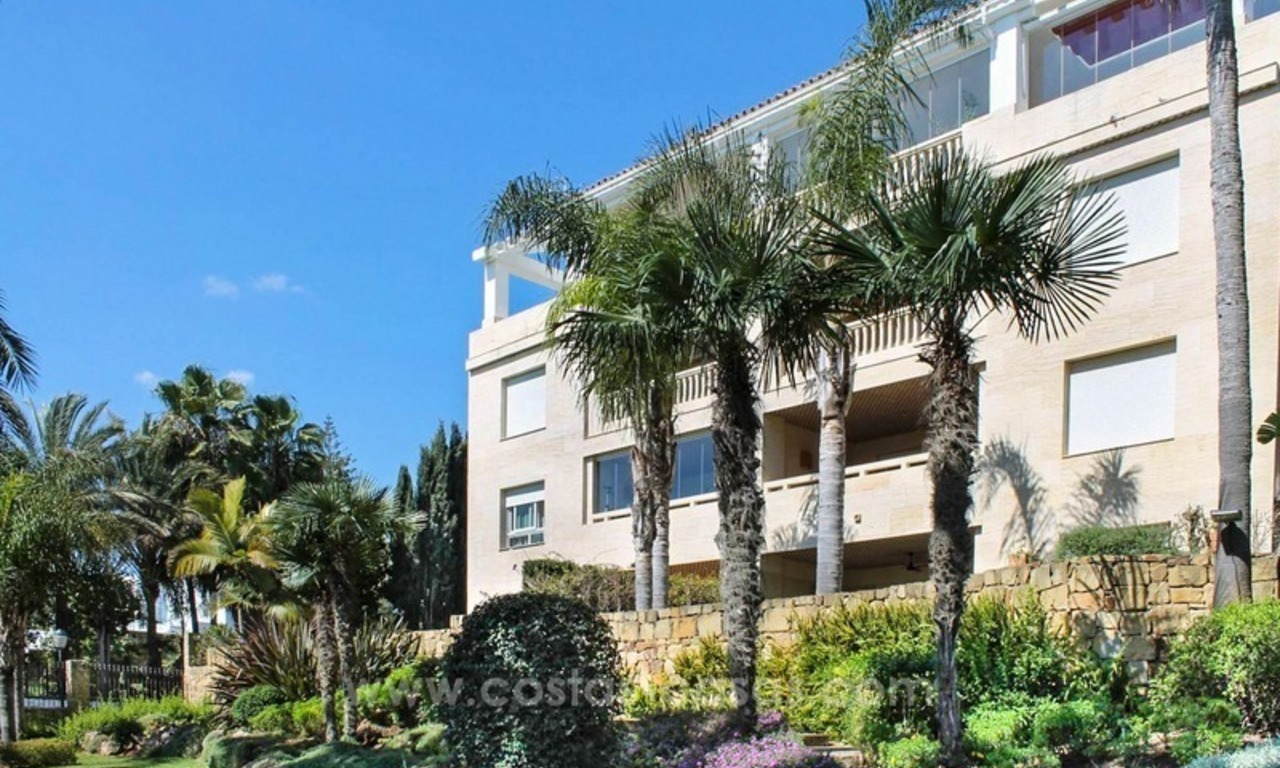 Beachfront apartment for sale, frontline Golden Mile - Marbella 4