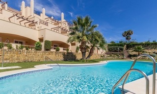 For Sale in Marbella - Nueva Andalucía: Penthouses and Apartments 11