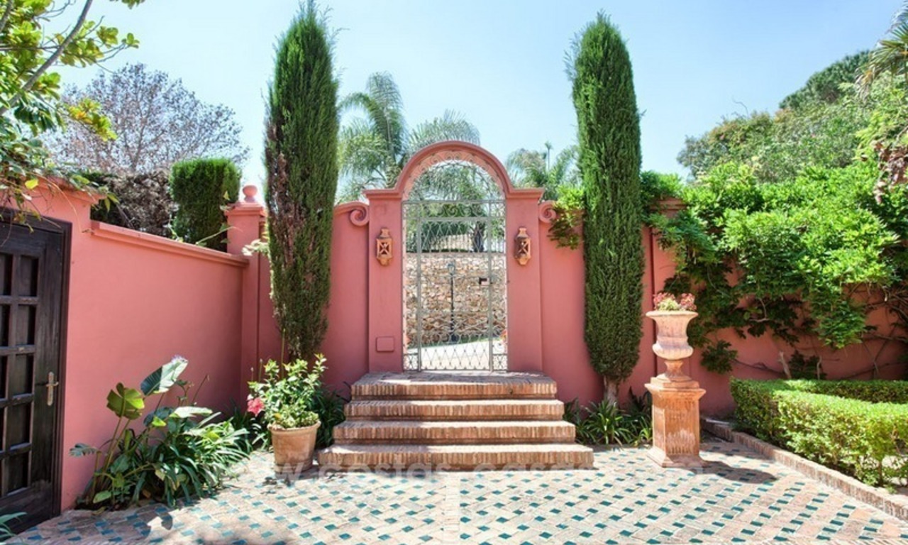 Renovated charming villa for sale in Hacienda Las Chapas – Marbella 2