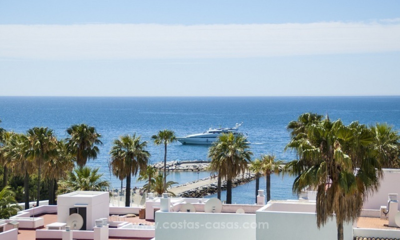 Front Line Beach Puerto Banus for Sale in Playas del Duque: Totally Refurbished Super Luxury Sea View Apartment 4