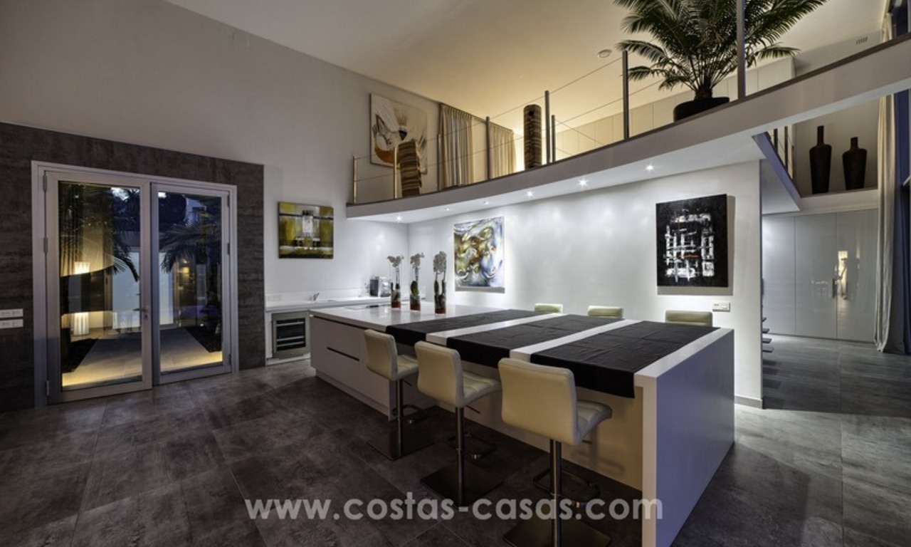 Stunning Modern Villa for sale in Nueva Andalucia, Marbella - Benahavis 26