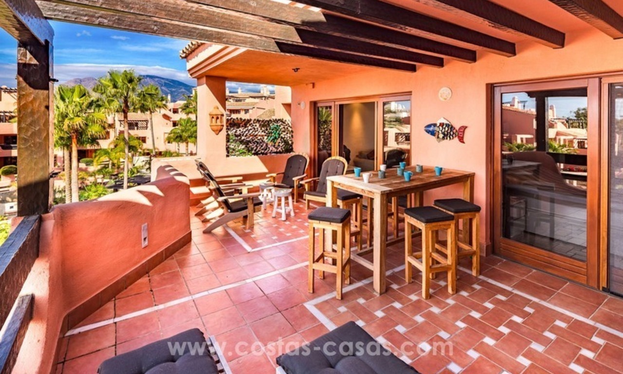 Frontline beach penthouse for sale on the New Golden Mile, Marbella 7