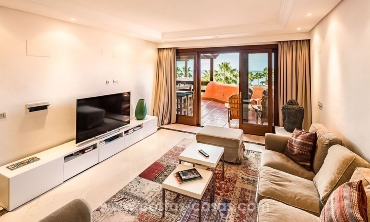 Frontline beach penthouse for sale on the New Golden Mile, Marbella 10