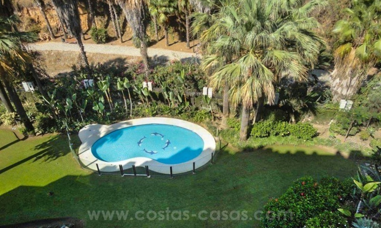 Opportunity: For Sale in Gran Marbella: Fantastic apartment frontline beach 4
