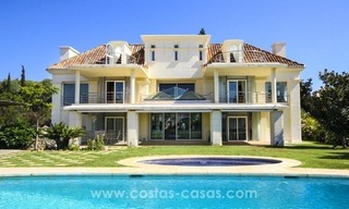 Beachside villa for sale - East Marbella - Costa del Sol 0