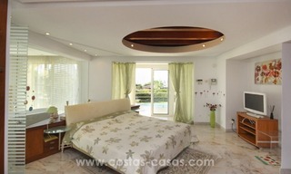 Beachside villa for sale - East Marbella - Costa del Sol 10
