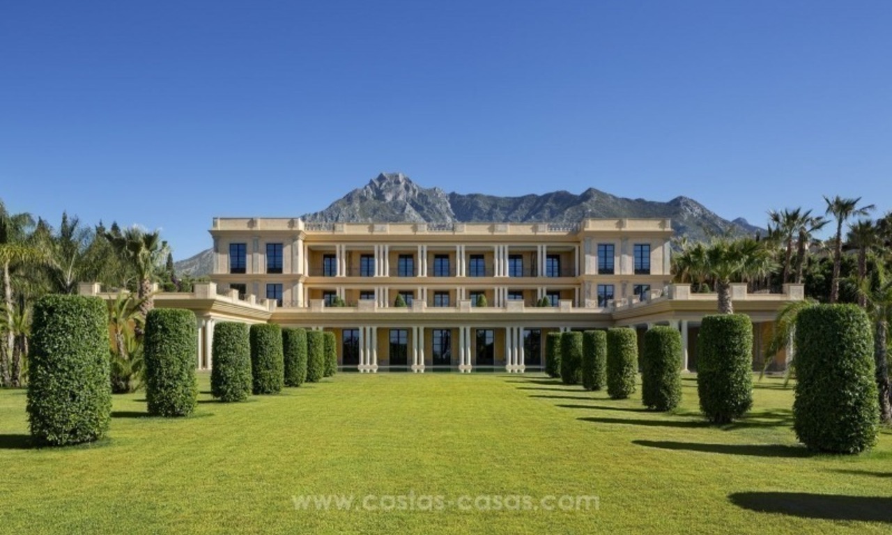 Unique palatial mansion for sale on the Golden Mile, Marbella. Incredible price reduction! 1