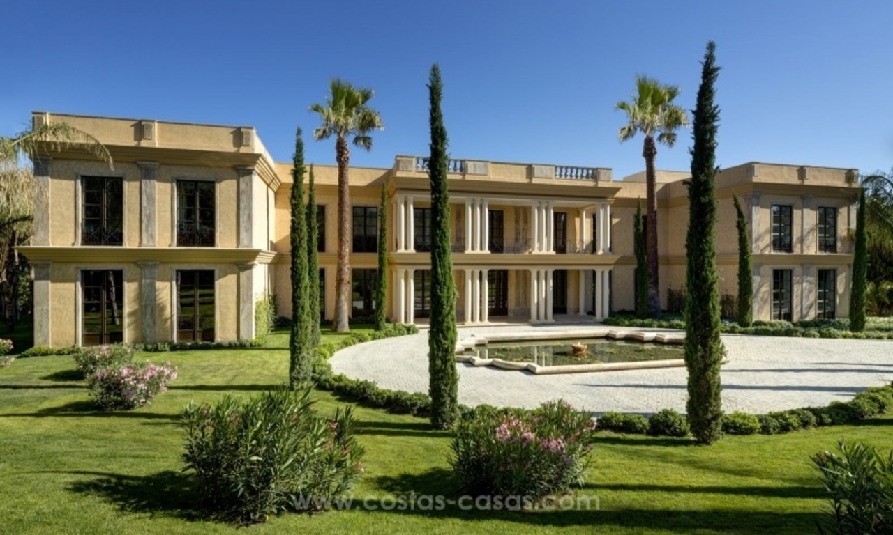 Unique palatial mansion for sale on the Golden Mile, Marbella. Incredible price reduction! 2