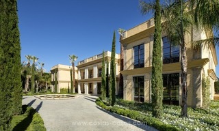 Unique palatial mansion for sale on the Golden Mile, Marbella 4