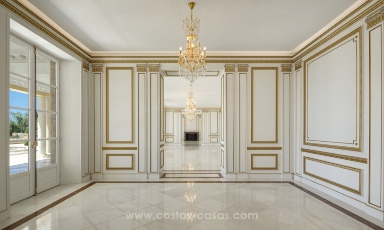 Unique palatial mansion for sale on the Golden Mile, Marbella. Incredible price reduction! 13