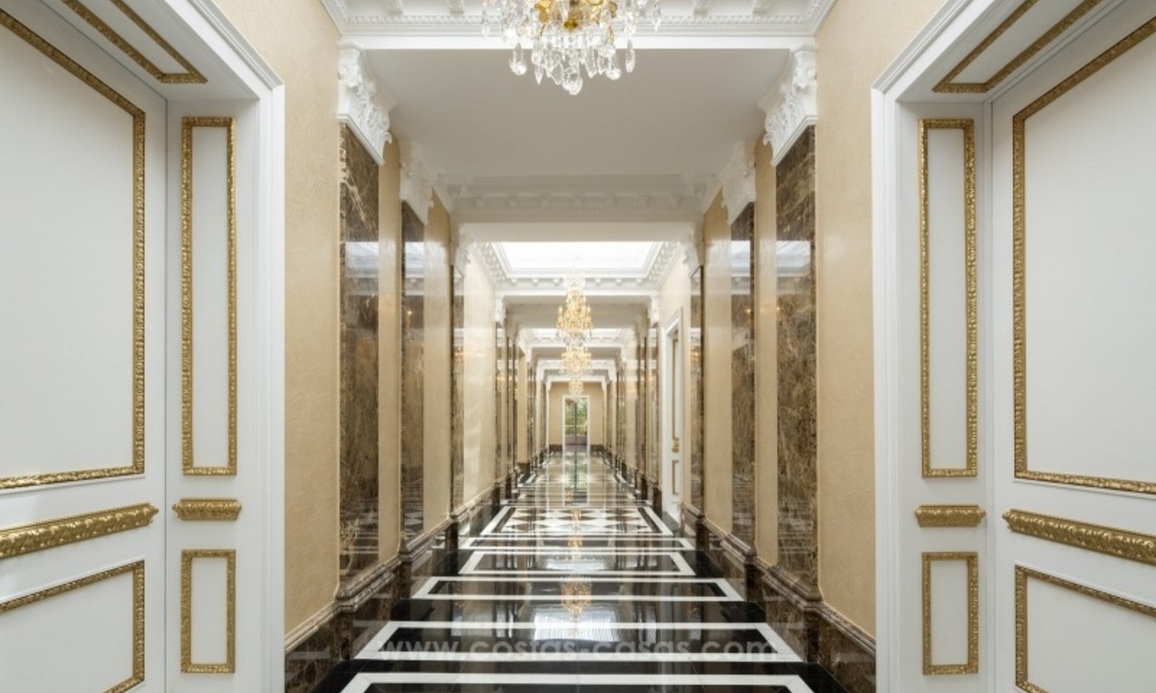 Unique palatial mansion for sale on the Golden Mile, Marbella. Incredible price reduction! 20