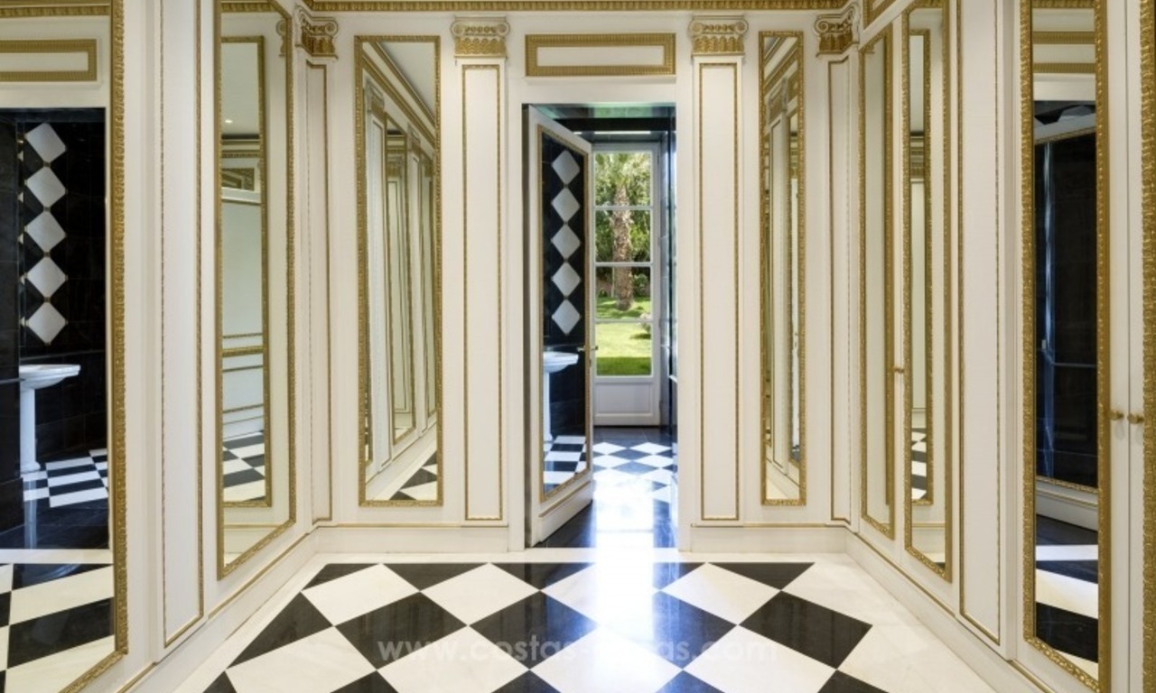 Unique palatial mansion for sale on the Golden Mile, Marbella. Incredible price reduction! 22