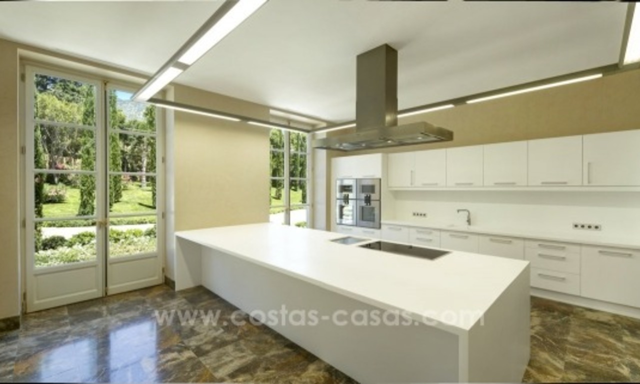 Unique palatial mansion for sale on the Golden Mile, Marbella. Incredible price reduction! 25